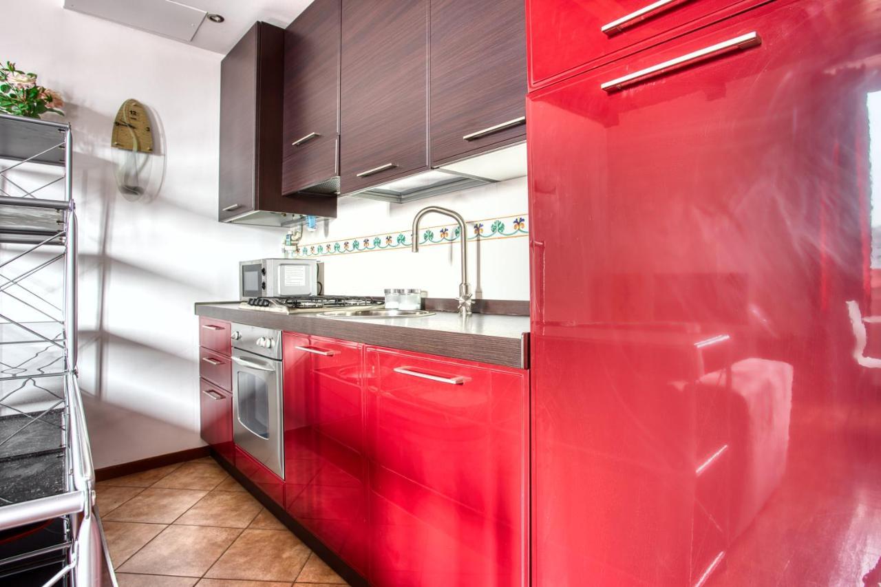 Joivy Charming Apartment In The Heart Of Isola District Milão Exterior foto