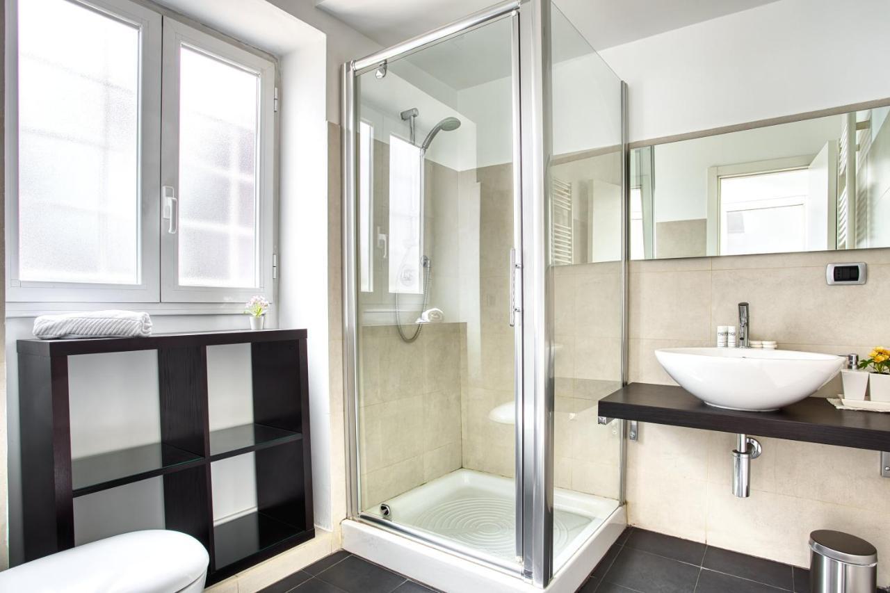 Joivy Charming Apartment In The Heart Of Isola District Milão Exterior foto